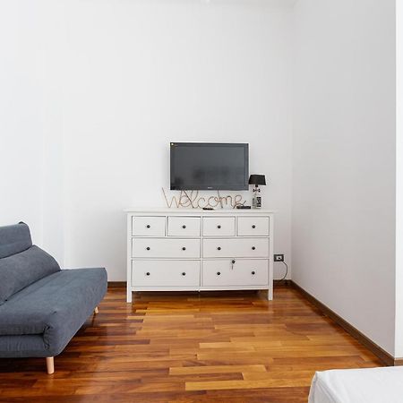 Guesthost - Cosy Apt Close To Piazza Insubria Milánó Kültér fotó